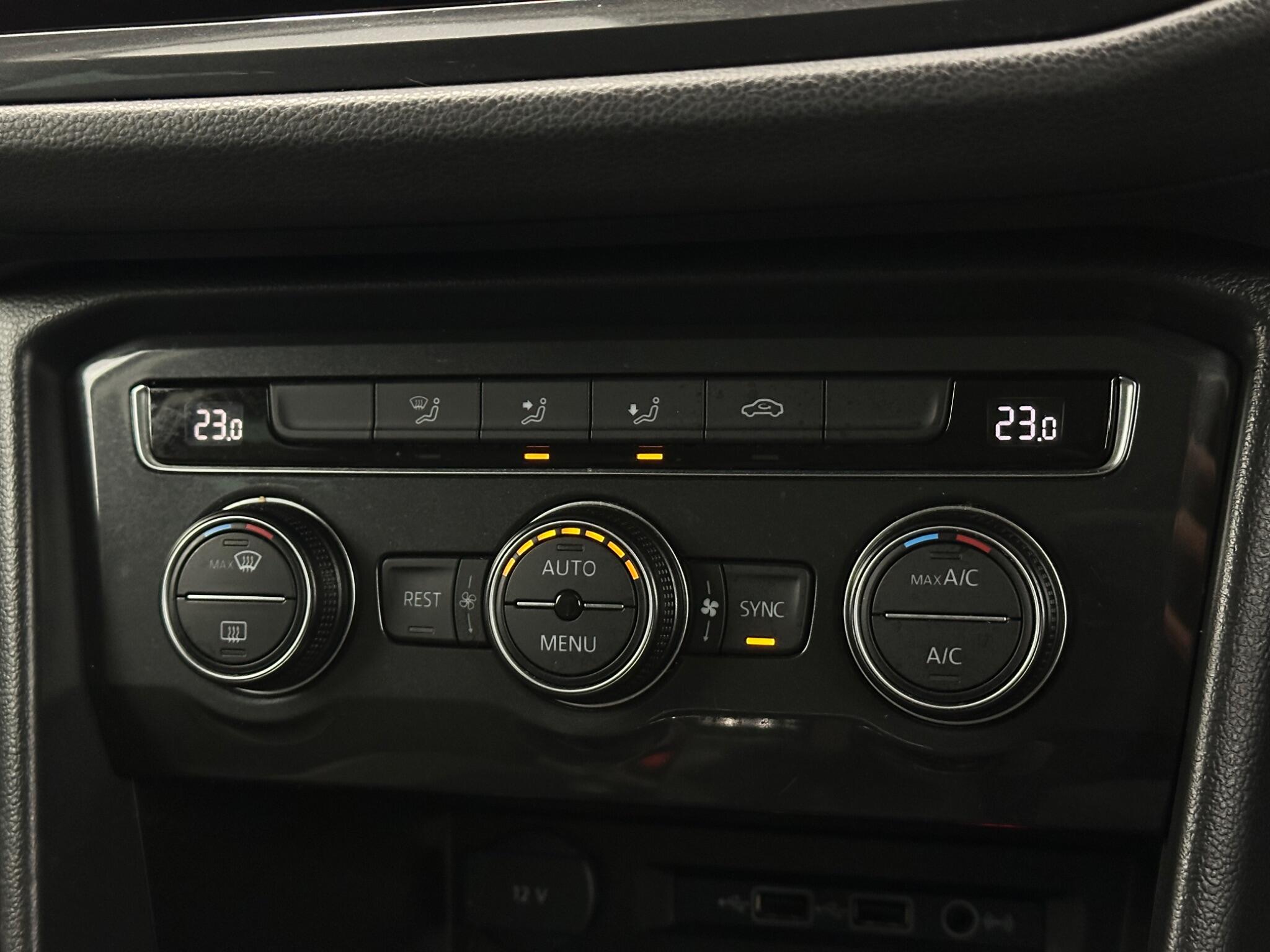 Volkswagen Tiguan view 21