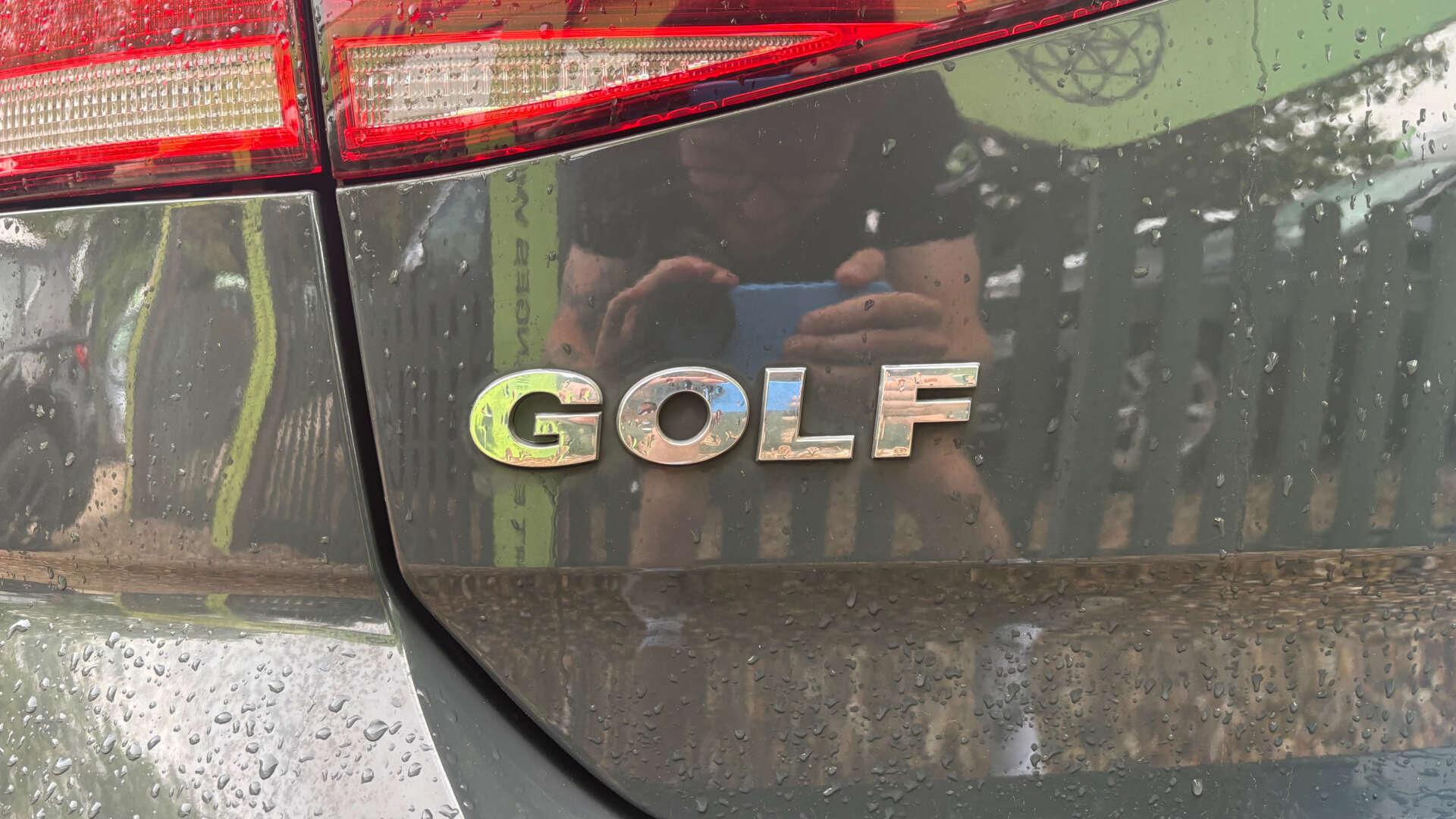 Volkswagen Golf view 50