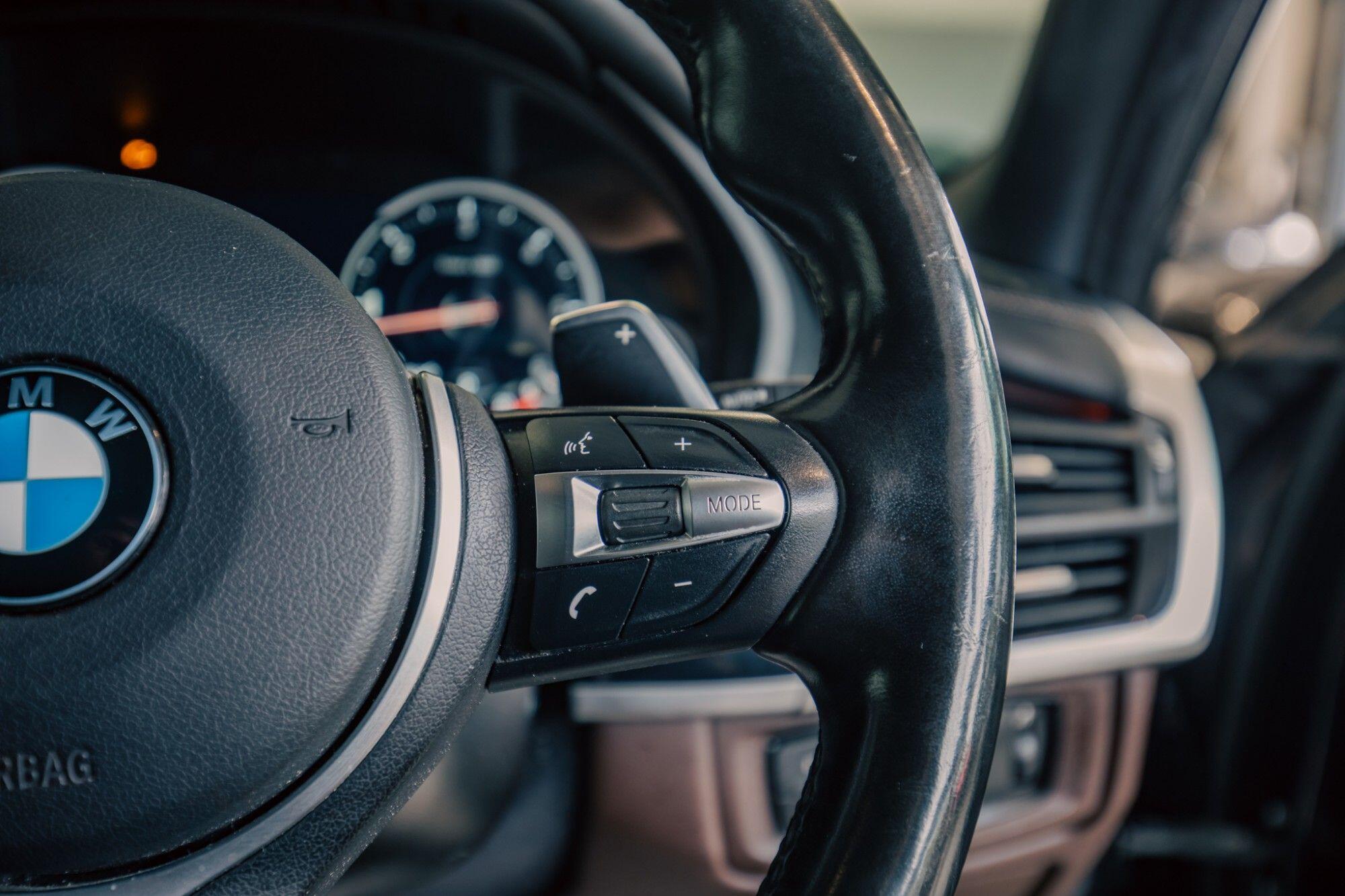 BMW X5 view 17
