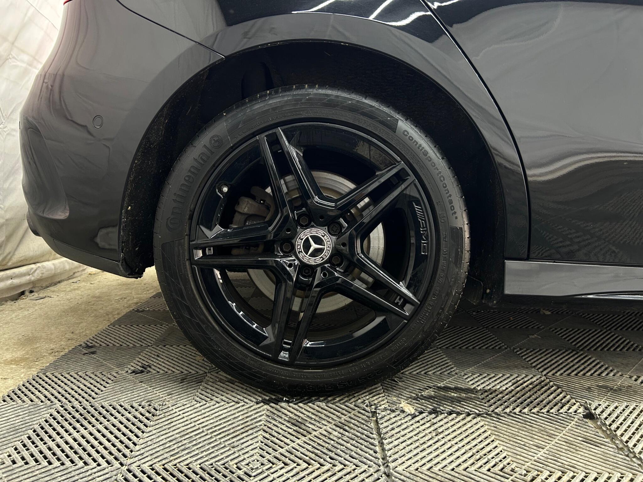 Mercedes-Benz A-Class view 34