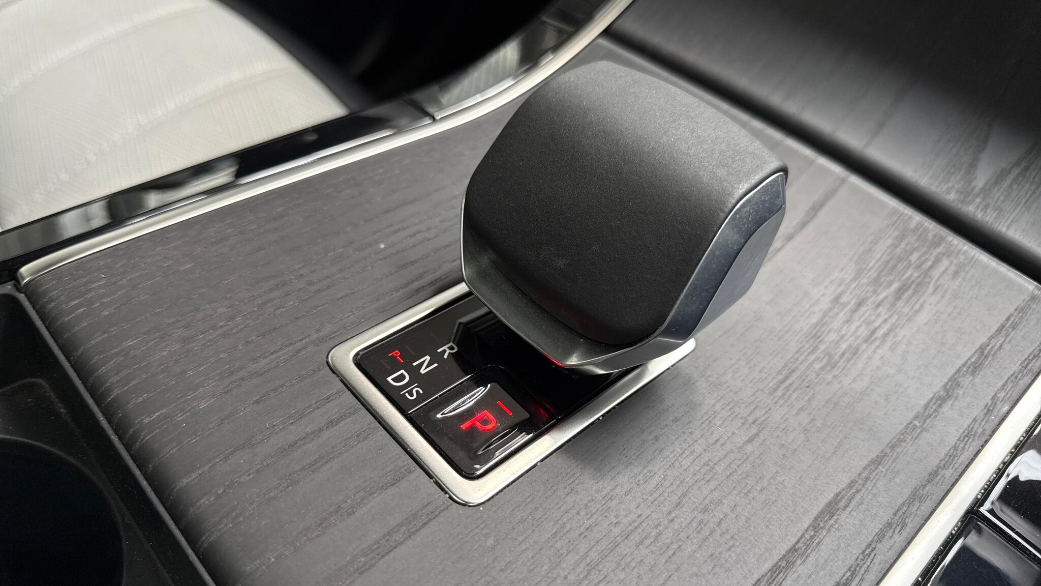Land Rover Range Rover Evoque view 13