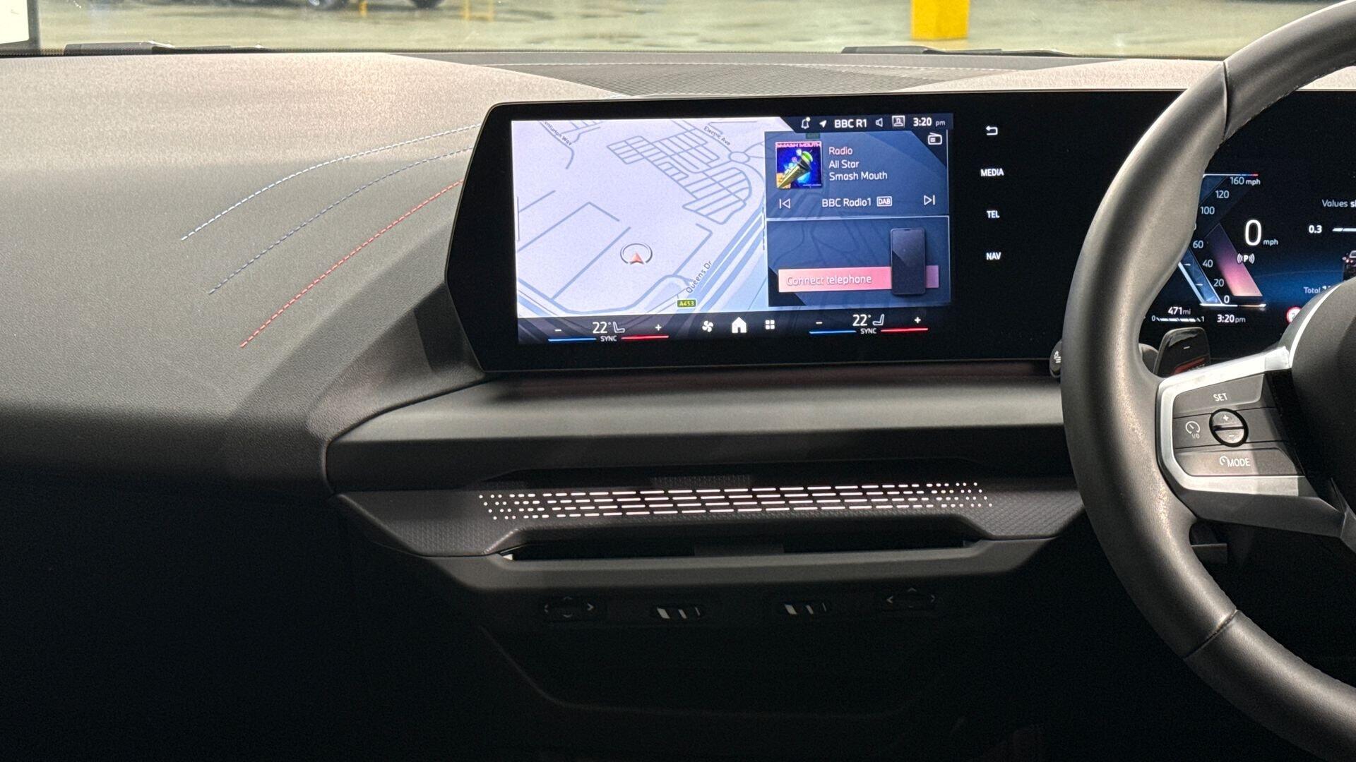 BMW 2 Series view 8