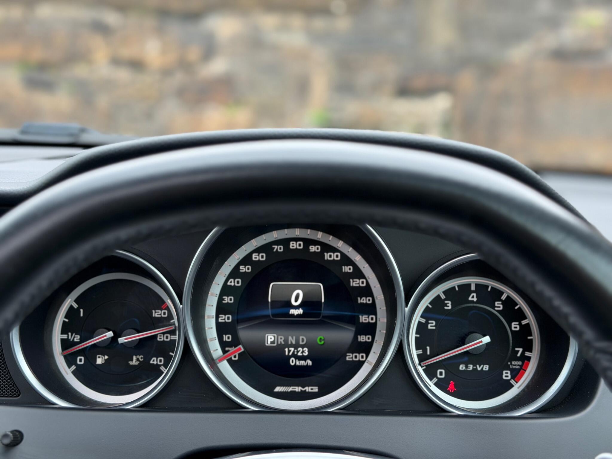 Mercedes-Benz C-Class view 26