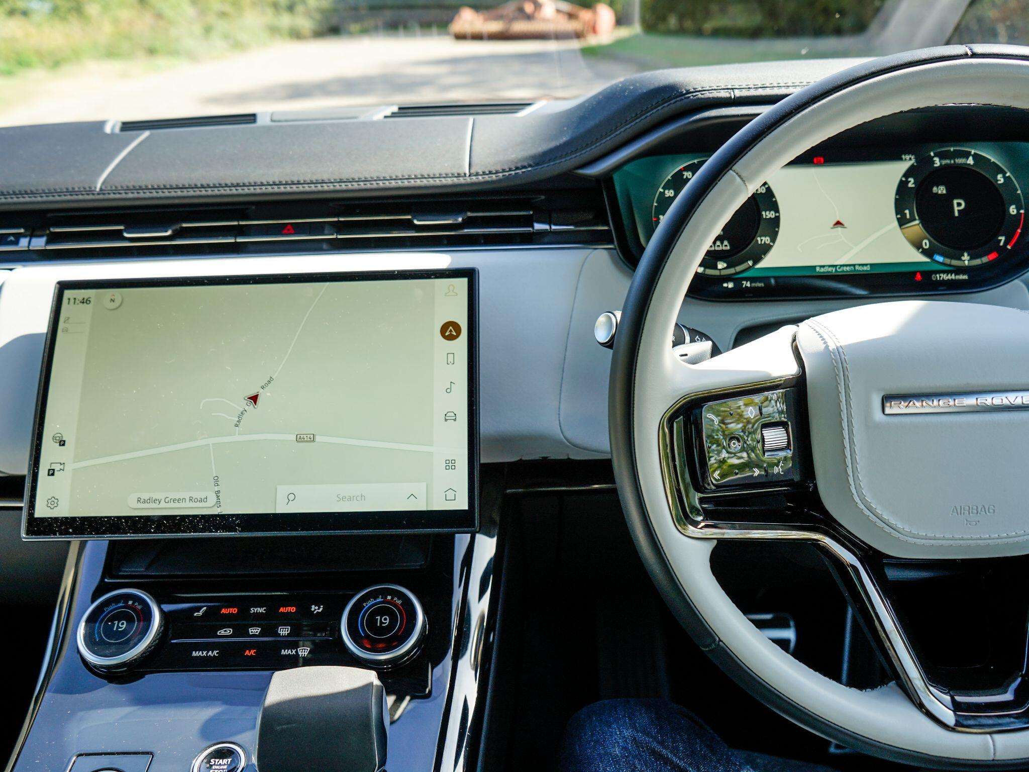 Land Rover Range Rover Sport view 8