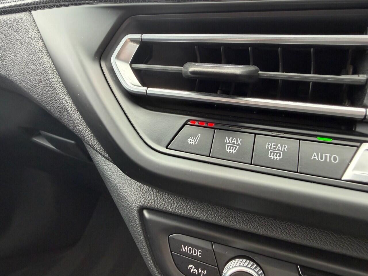 BMW 1 Series view 23