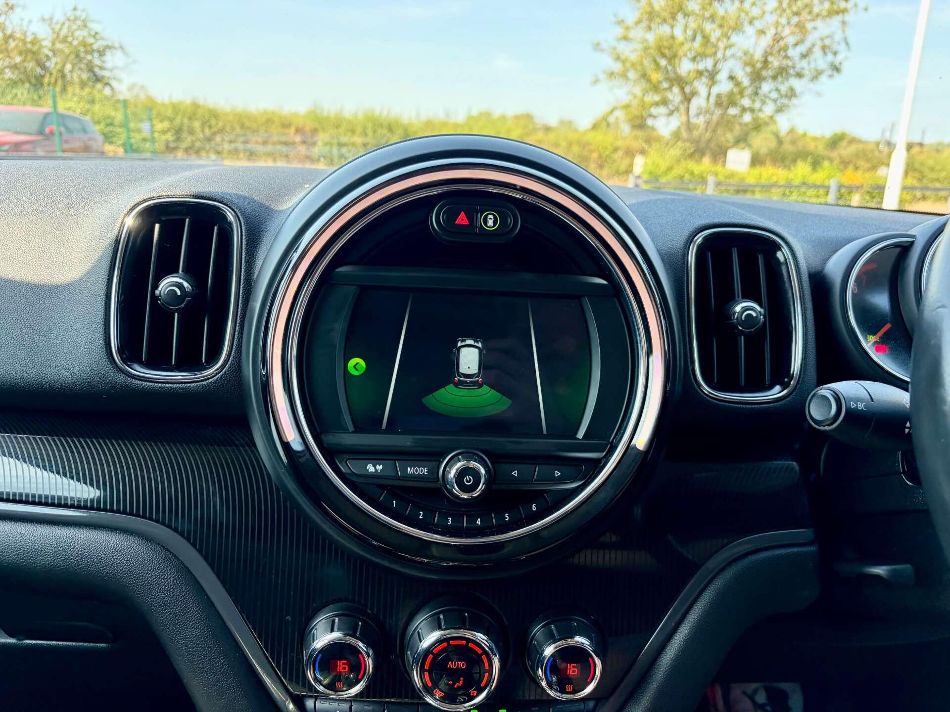 Mini Countryman view 52