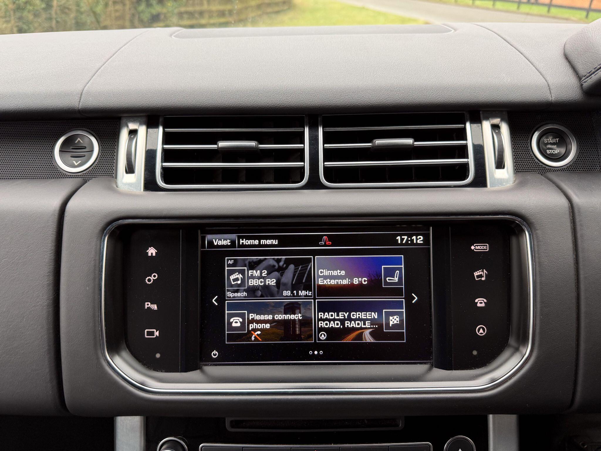 Land Rover Range Rover view 19