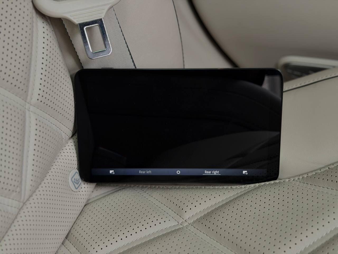 Mercedes-Benz S-Class view 35