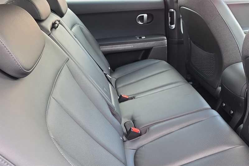 Hyundai Ioniq 5 view 25