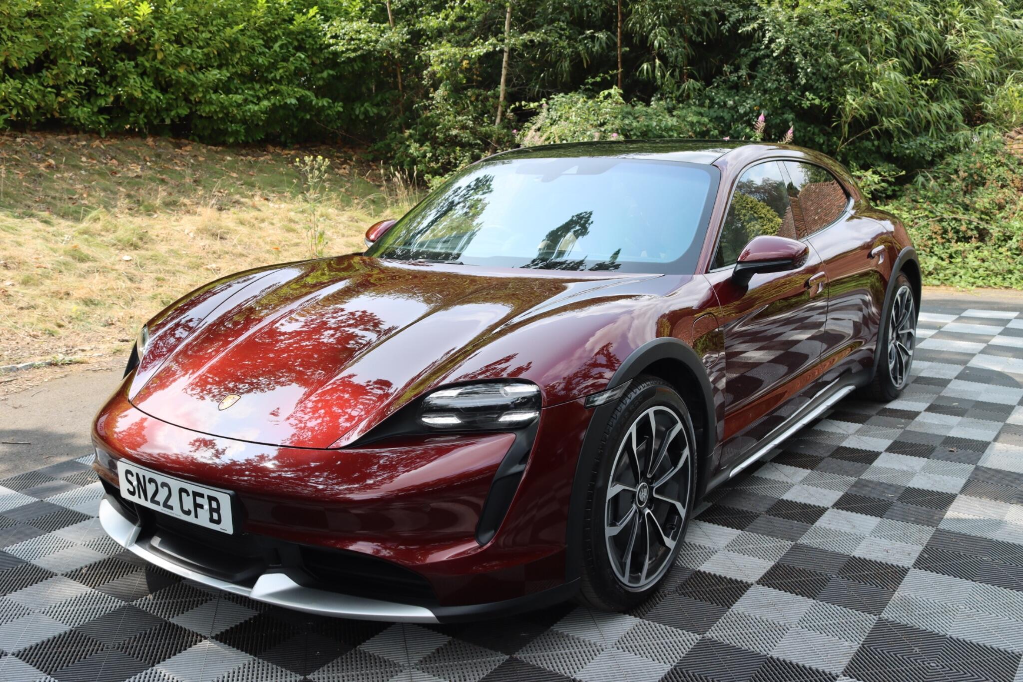 Porsche Taycan view 19