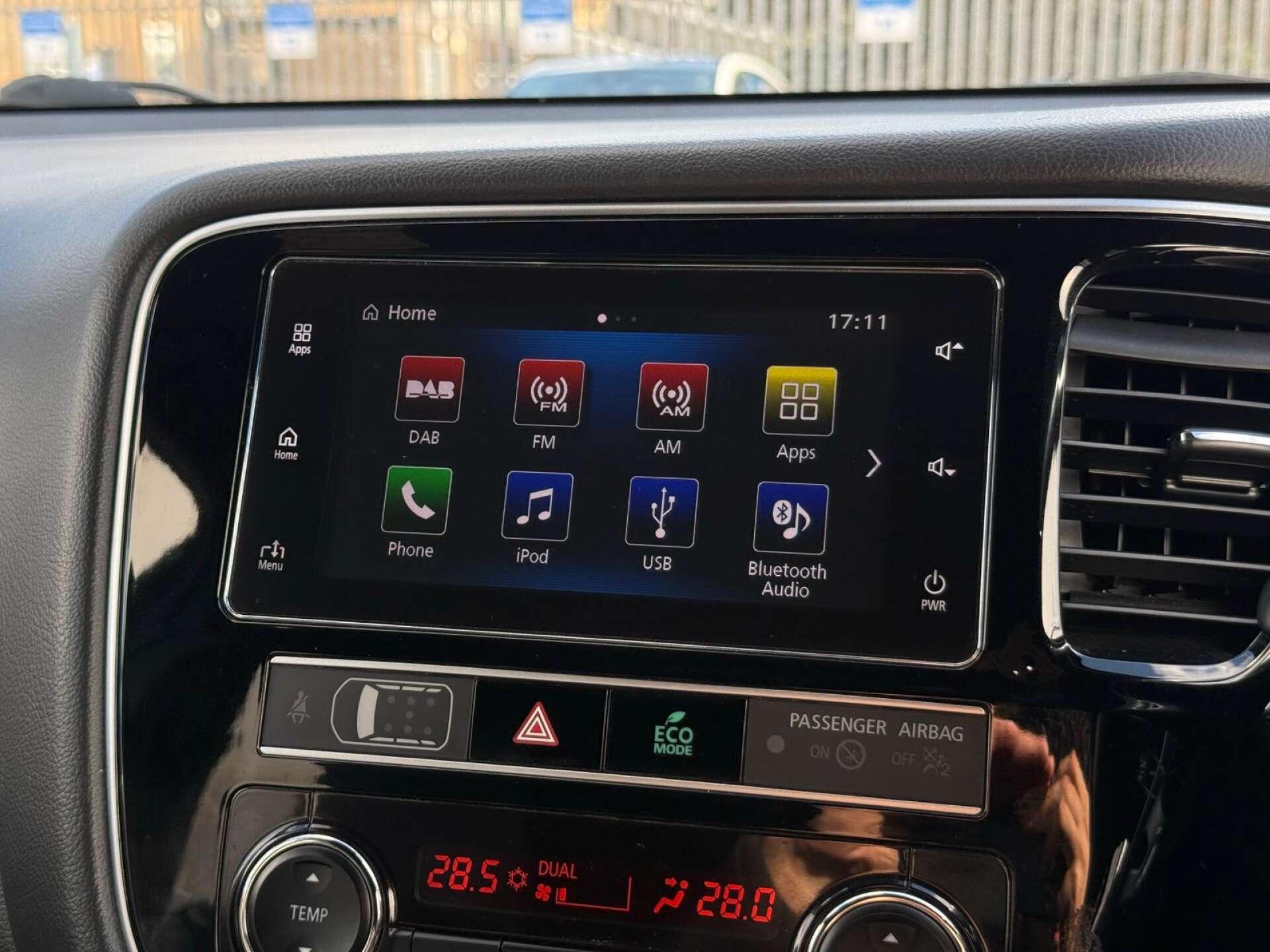 Mitsubishi Outlander view 69