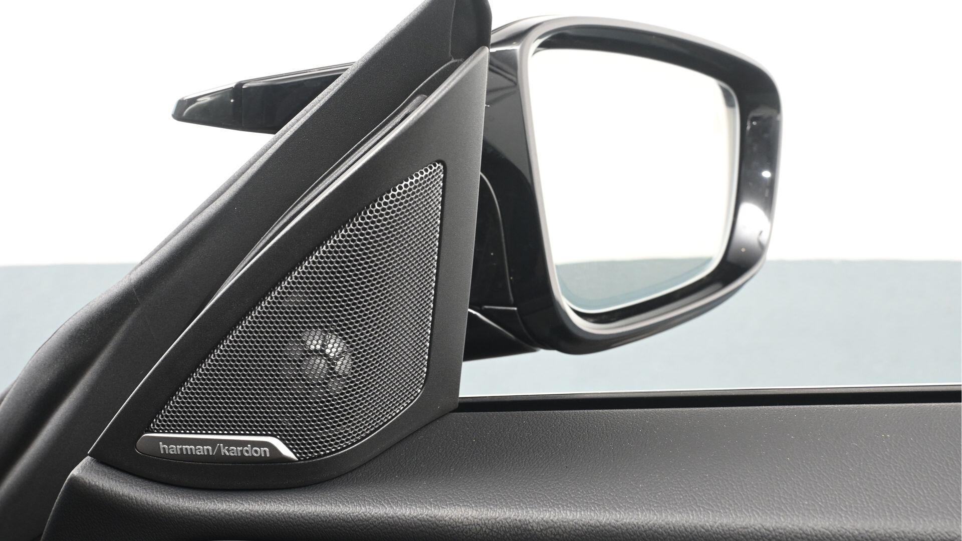BMW i4 view 20