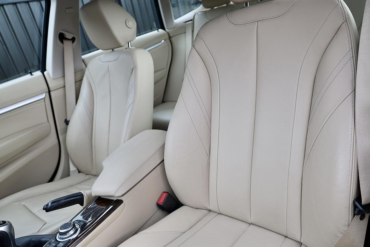 BMW 3 Series Gran Turismo view 14