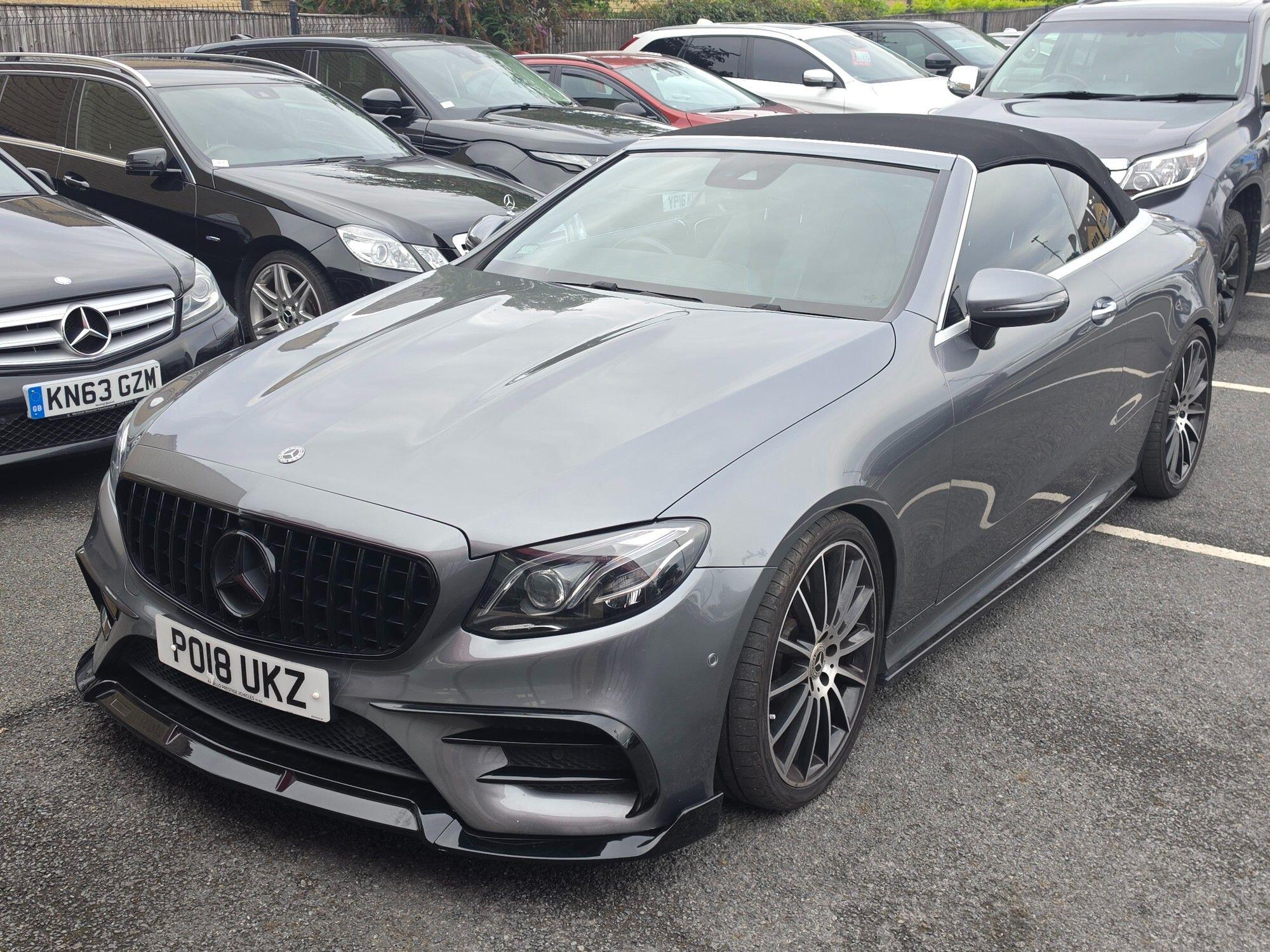 Mercedes-Benz E-Class view 3