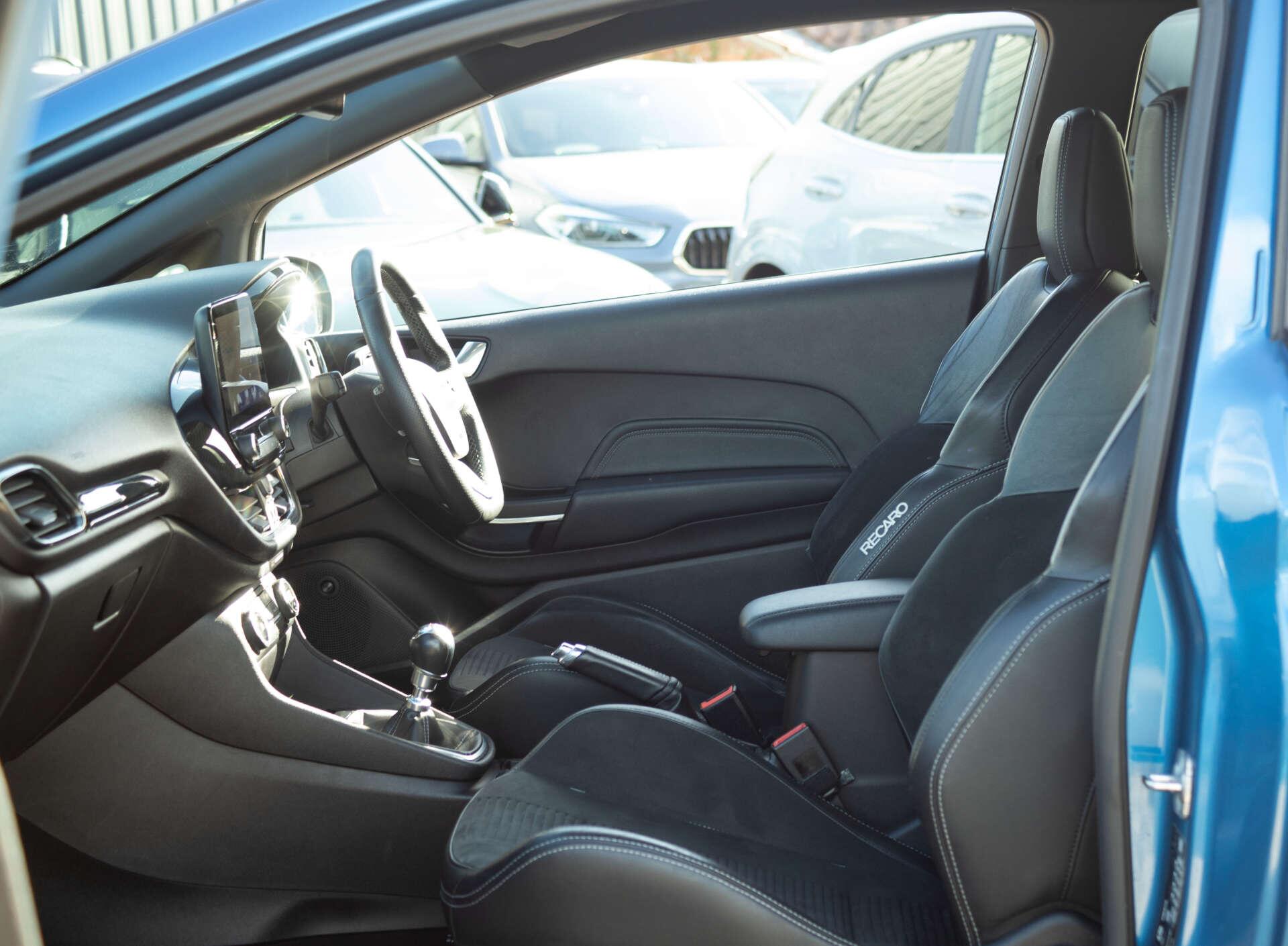 Ford Fiesta view 51