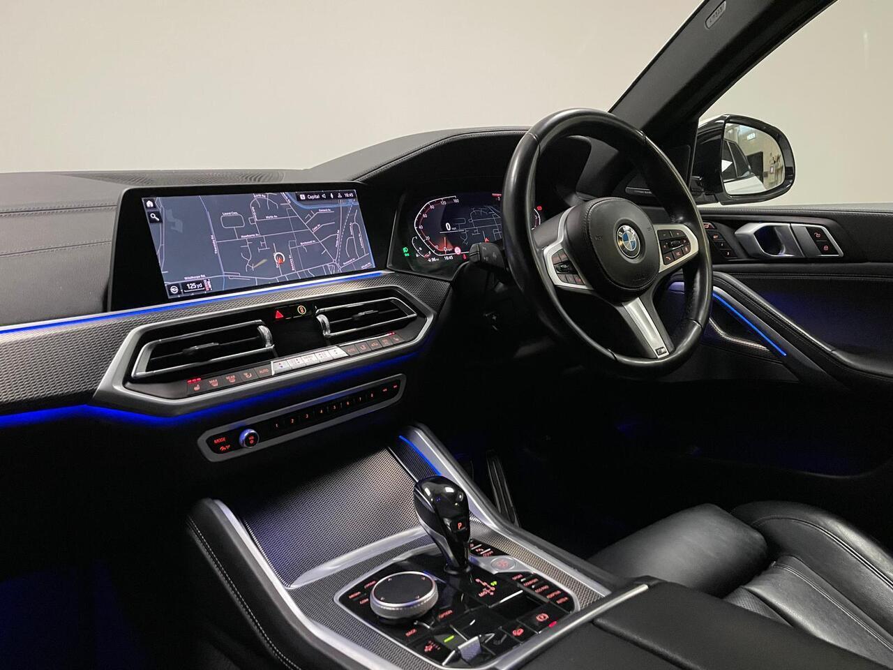 BMW X6 view 20