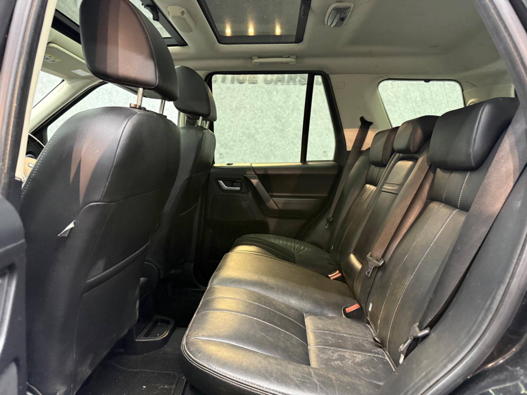 Land Rover Freelander view 3