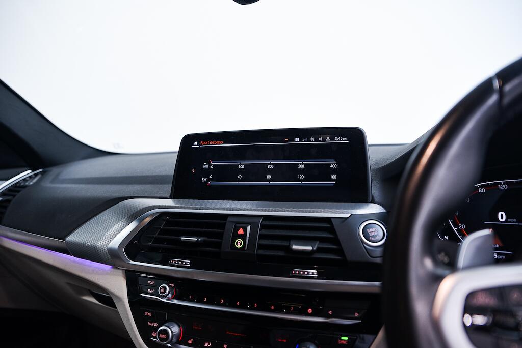 BMW X4 view 26