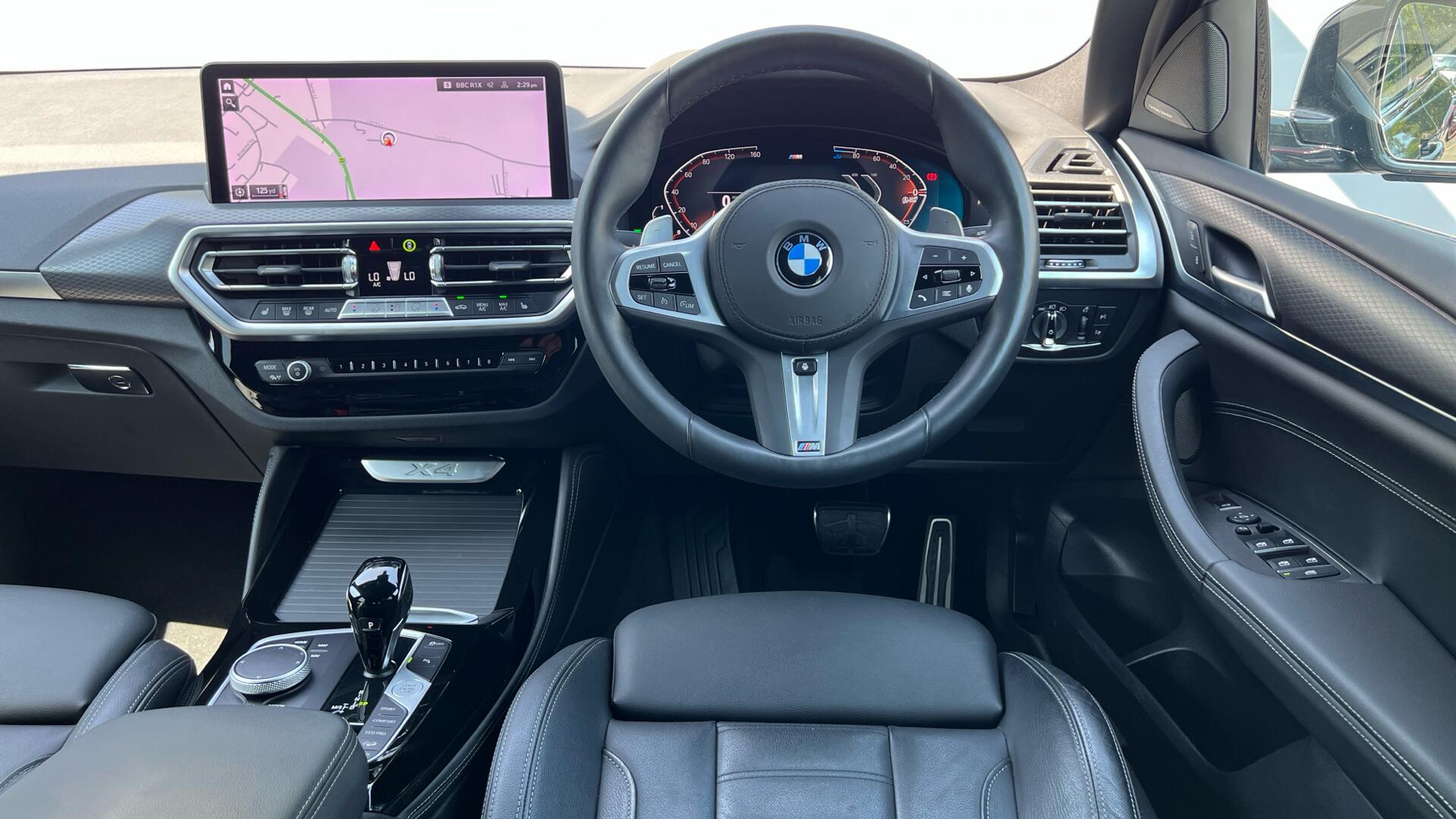 BMW X4 view 5