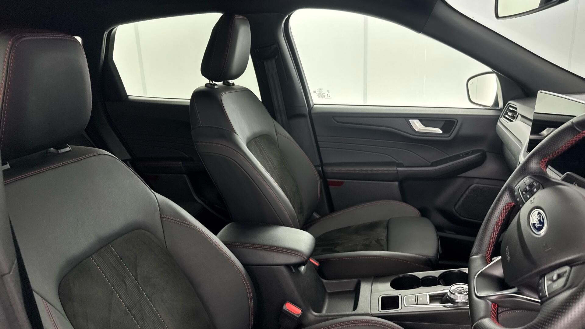 Ford Kuga view 16