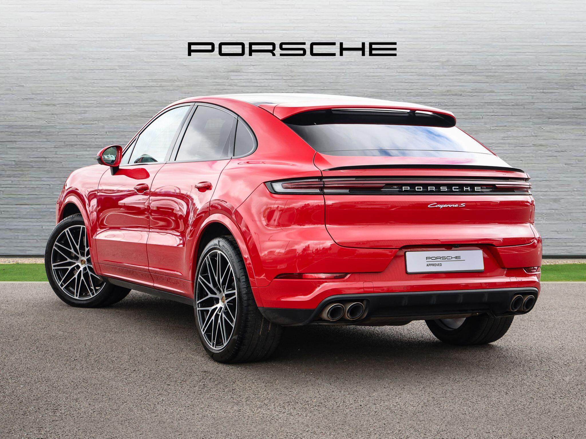 Porsche Cayenne view 34