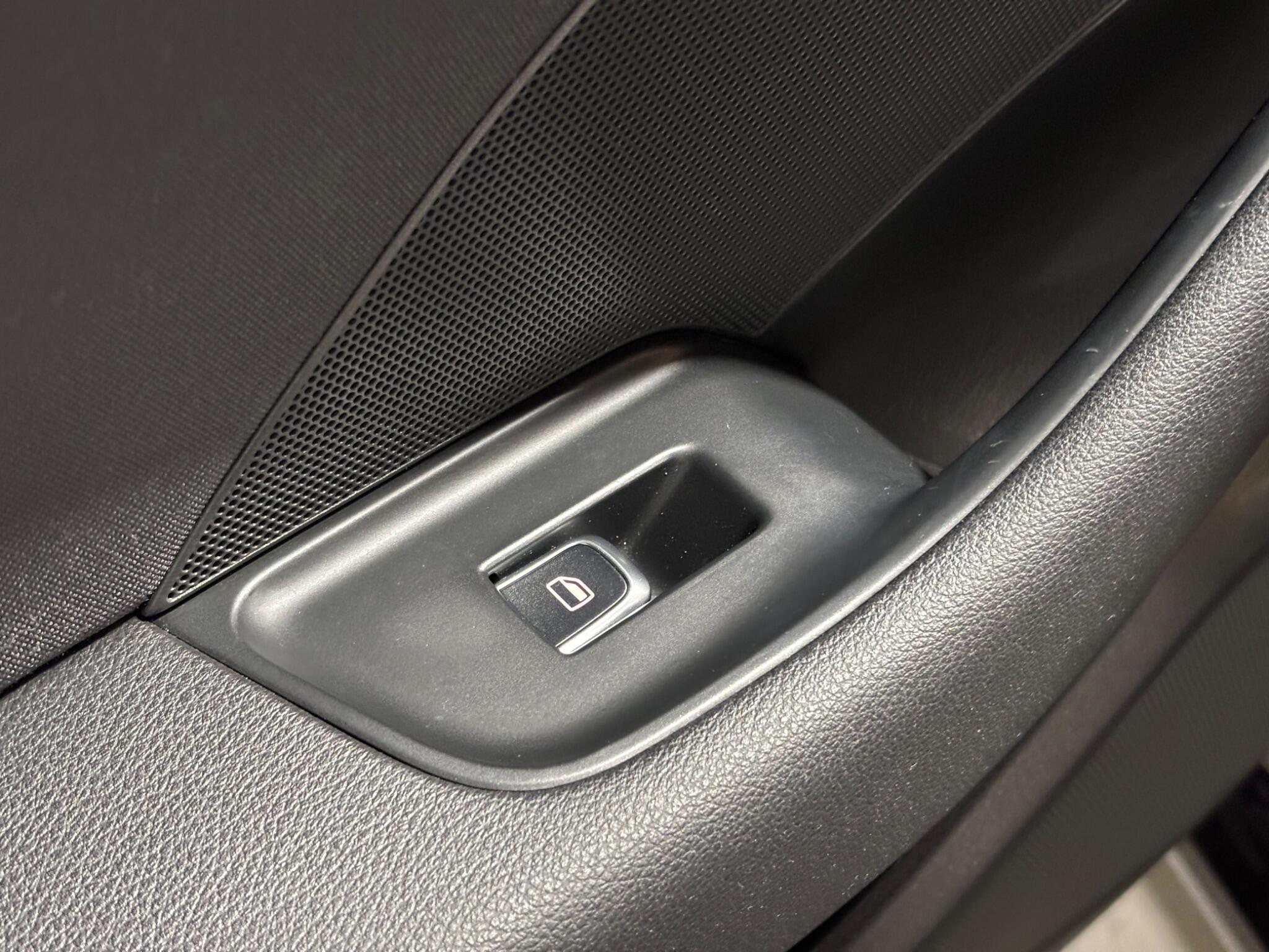 Audi A3 view 7