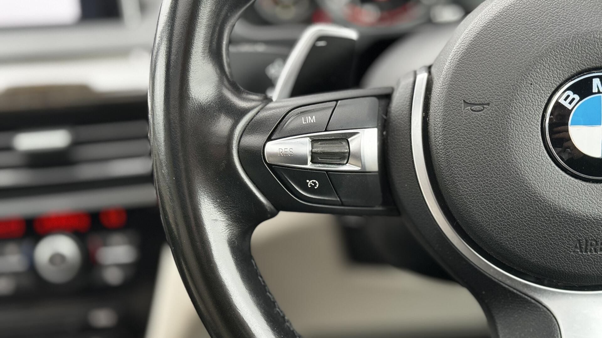 BMW X5 view 15