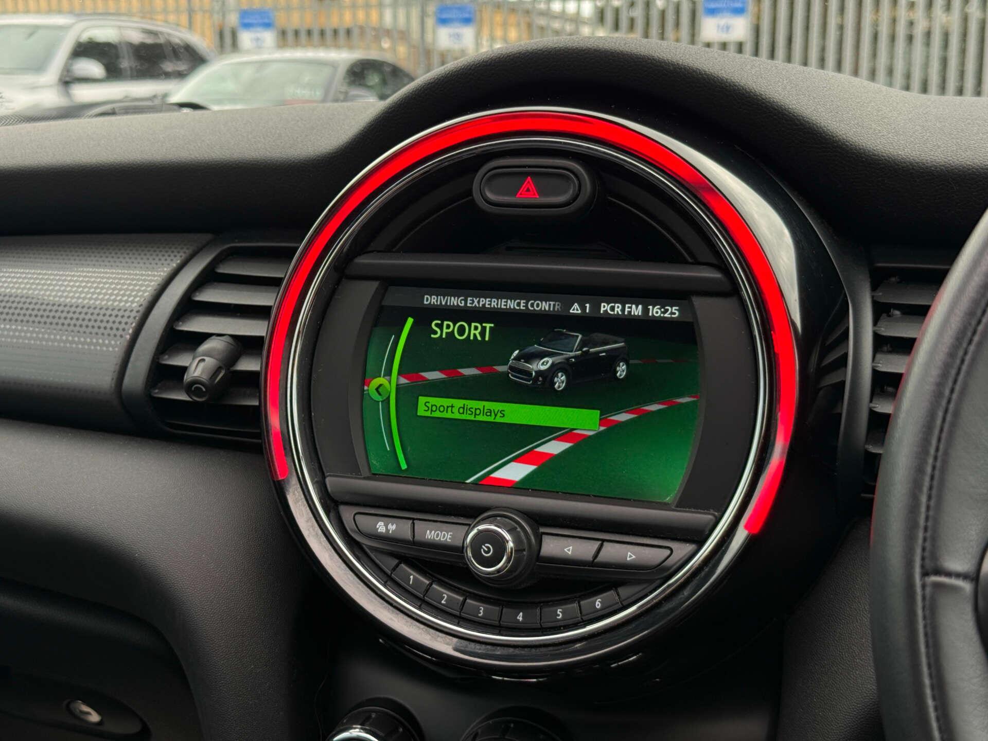 Mini Convertible view 66