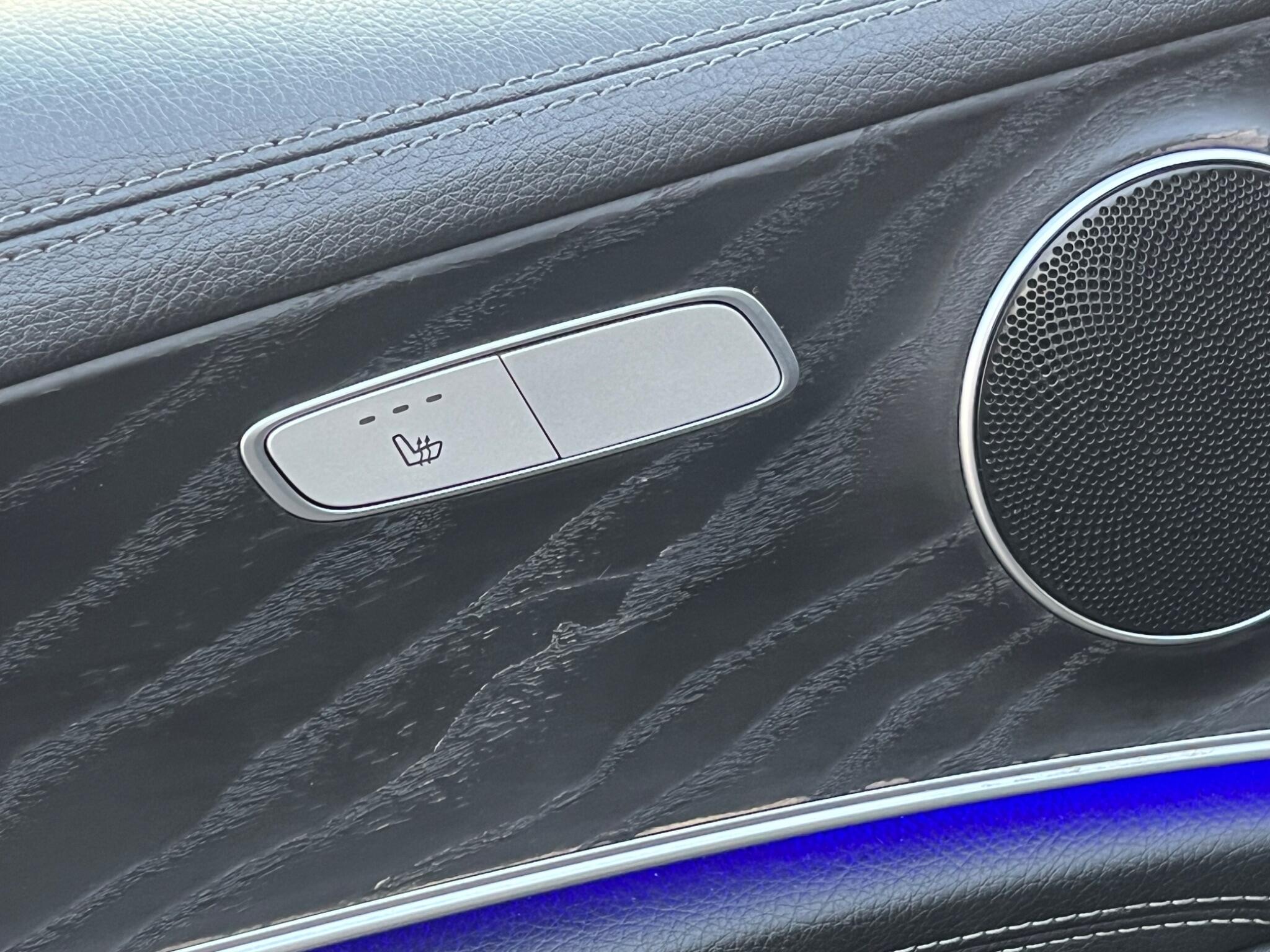 Mercedes-Benz E Class view 20
