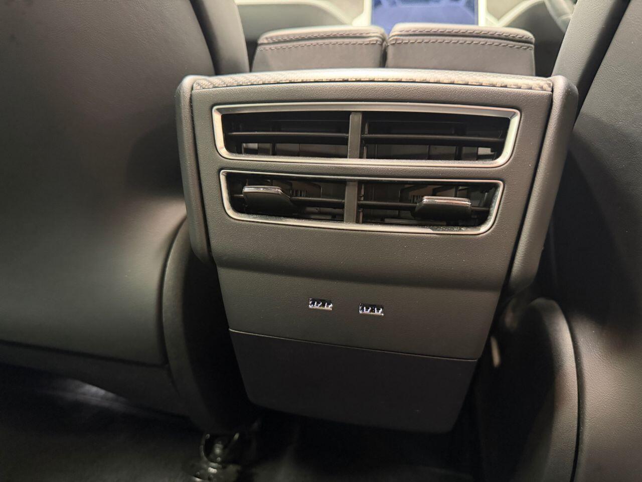 Tesla Model S view 20