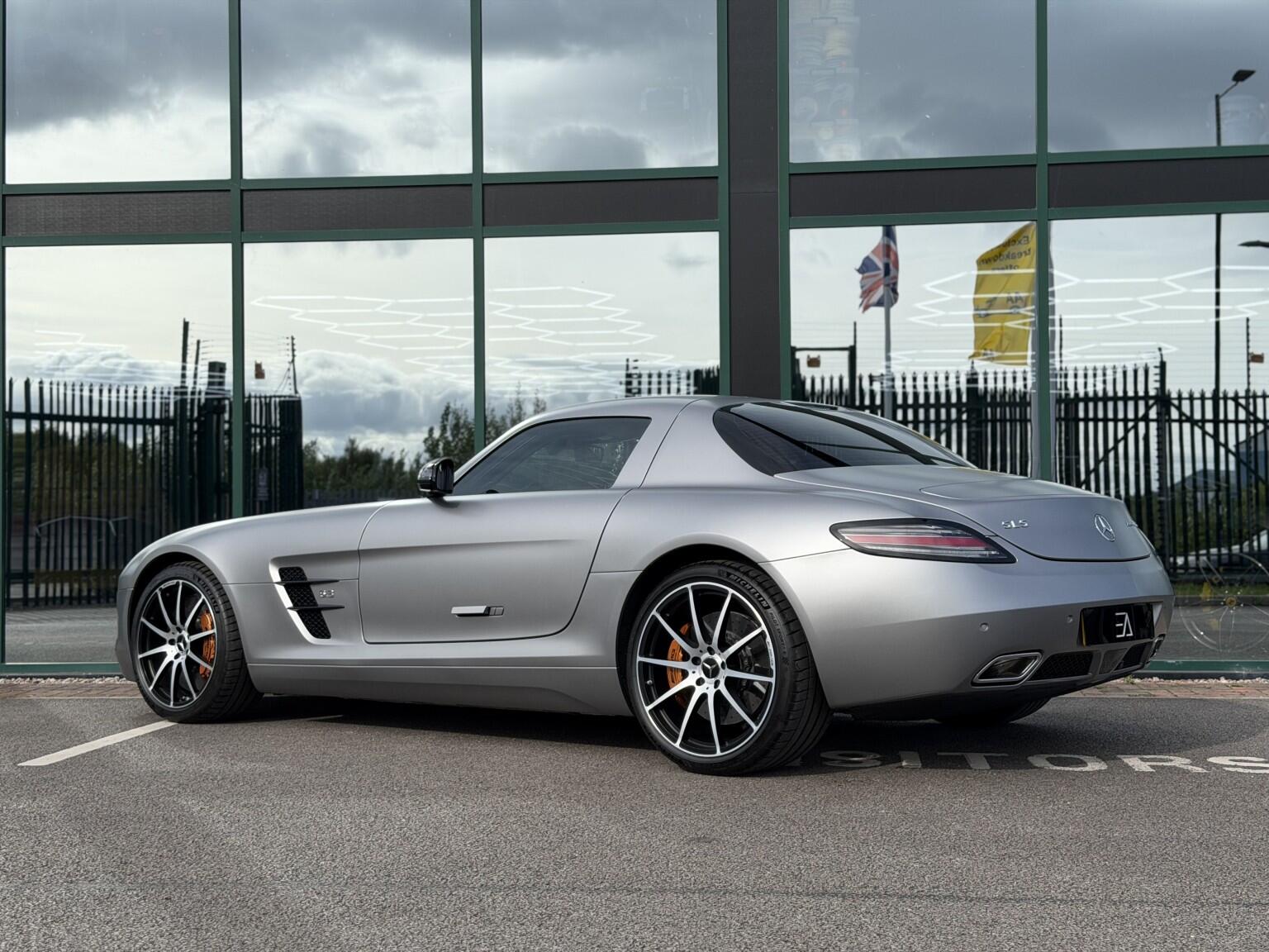 Mercedes-Benz Amg GT view 41