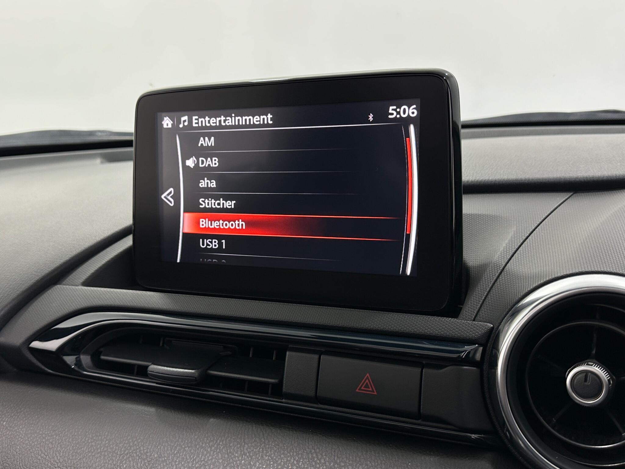 Mazda MX-5 view 26