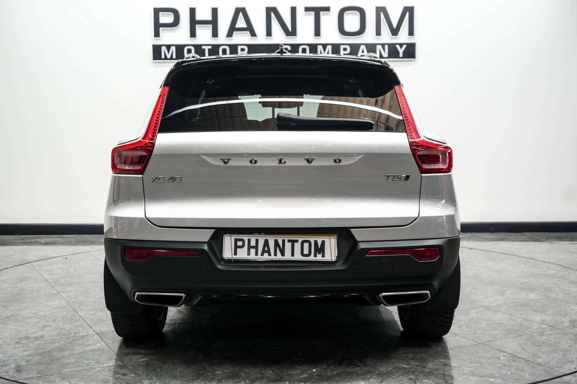 Volvo XC40 view 4