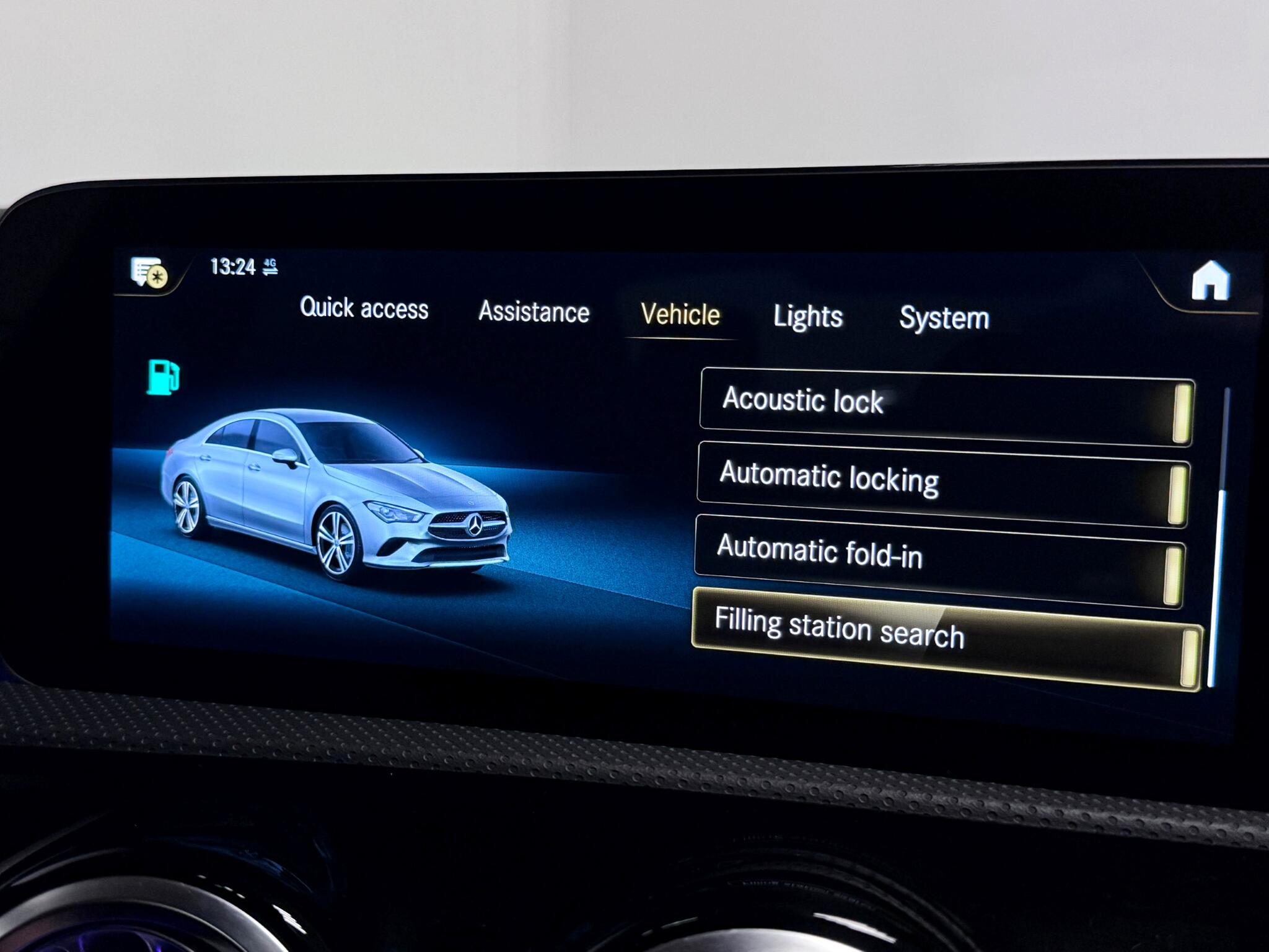 Mercedes-Benz Cla view 49