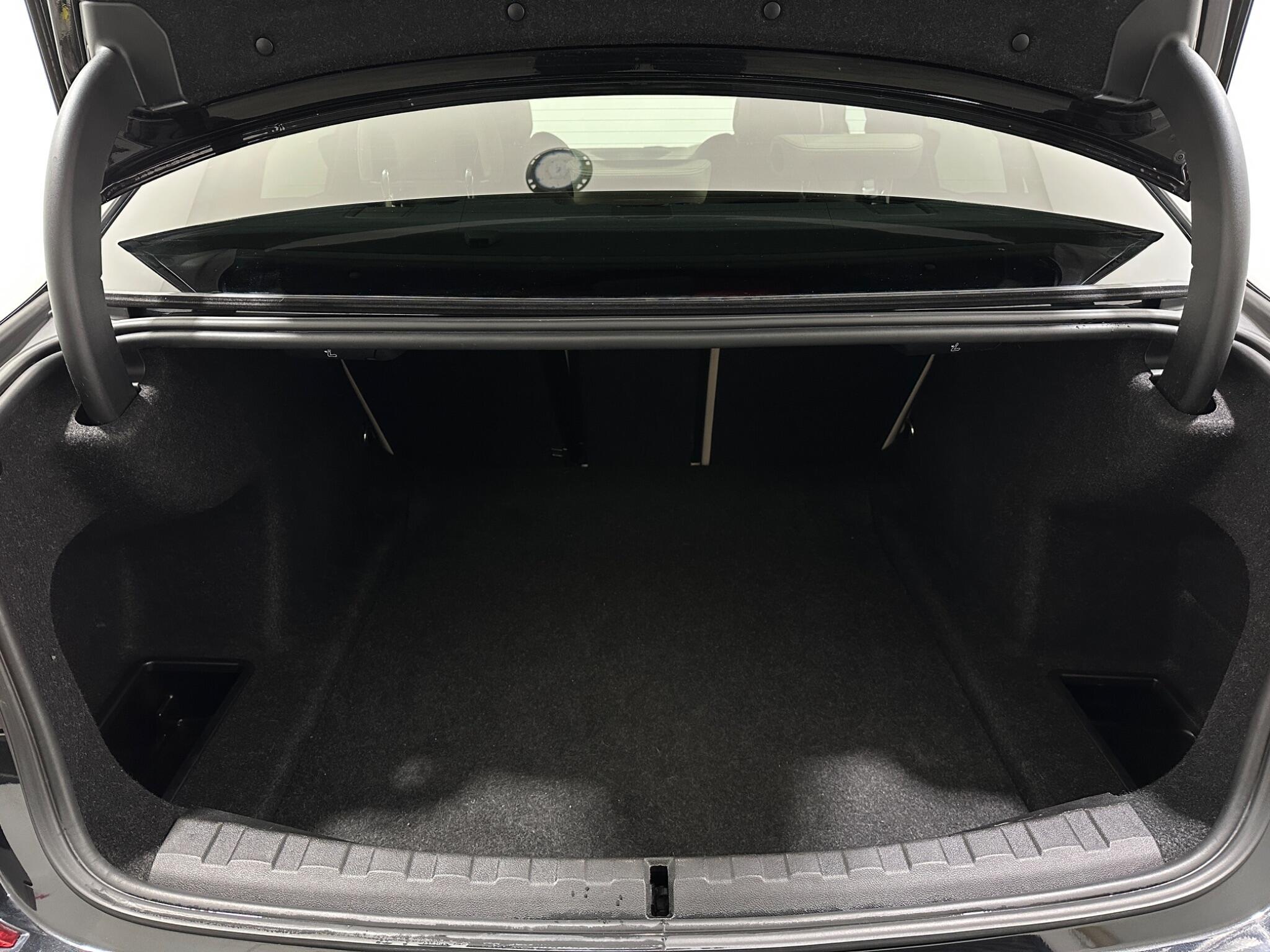 BMW 3 Series view 48