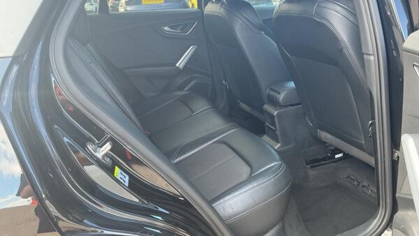 Audi Q2 view 8