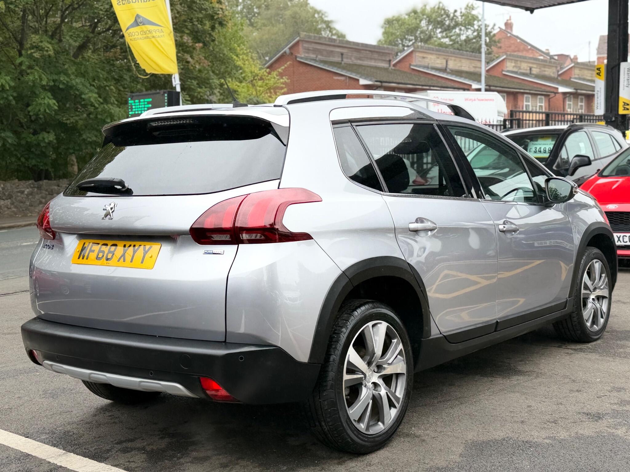 Peugeot 2008 view 14