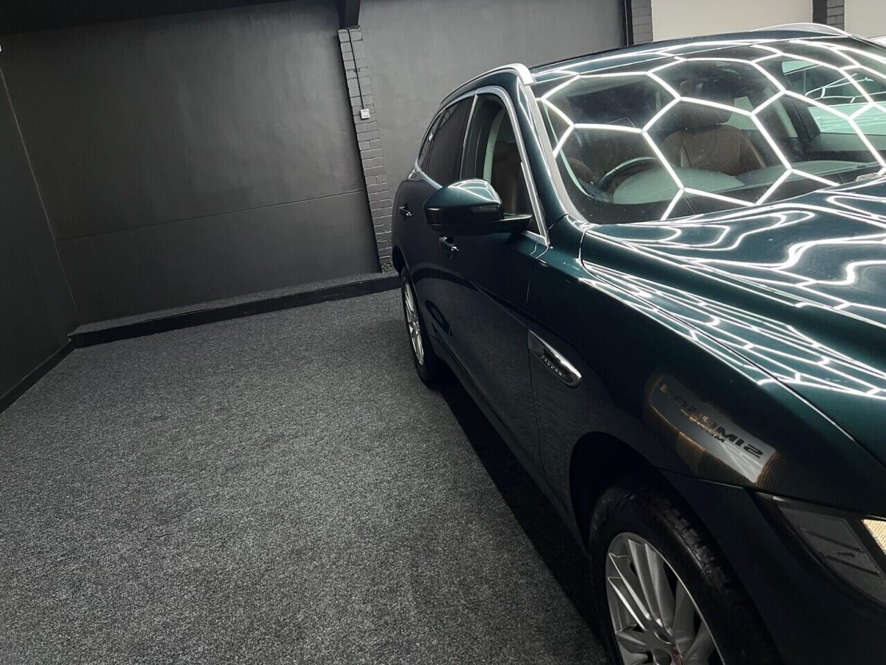 Jaguar F-Pace view 17