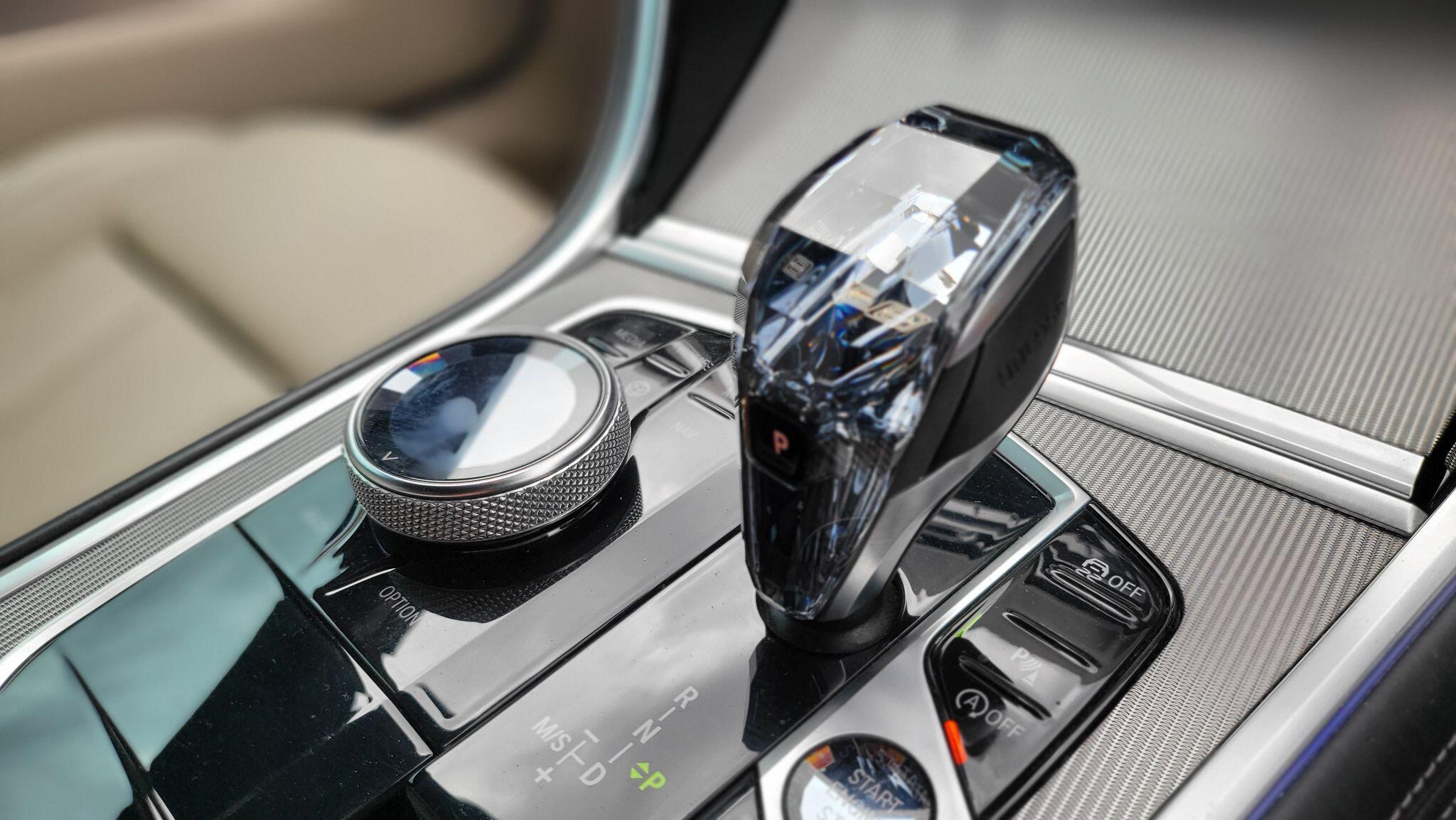 BMW 8 Series view 44