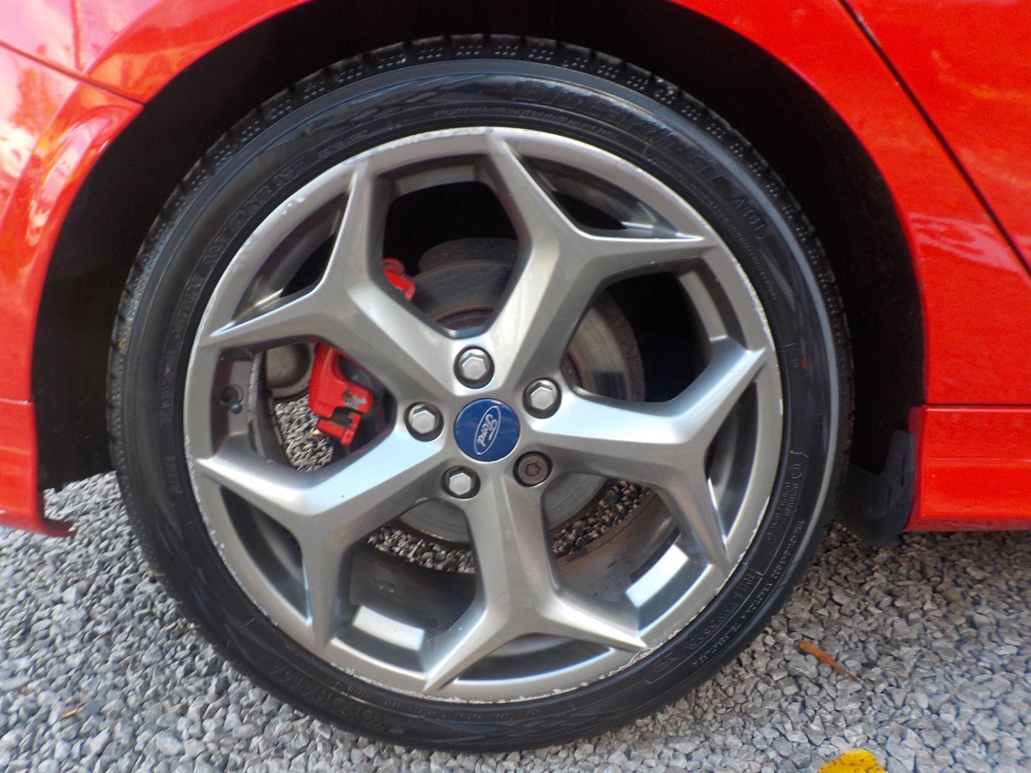 Ford Focus 2.0T EcoBoost ST-2 Euro 5 (s/s) 5dr