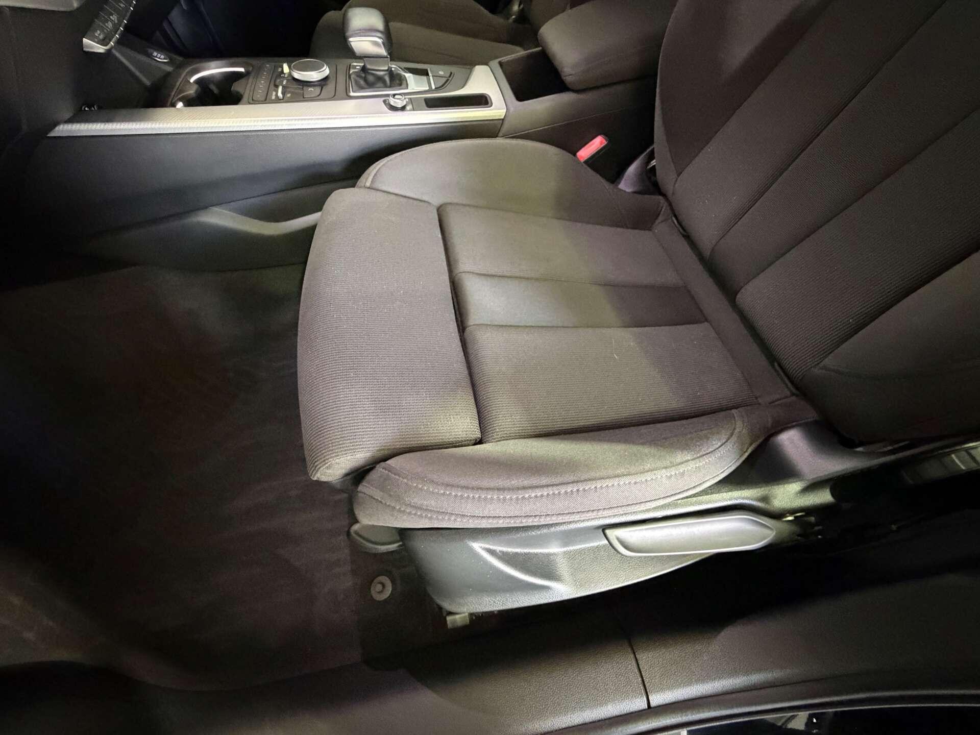 Audi A4 view 67
