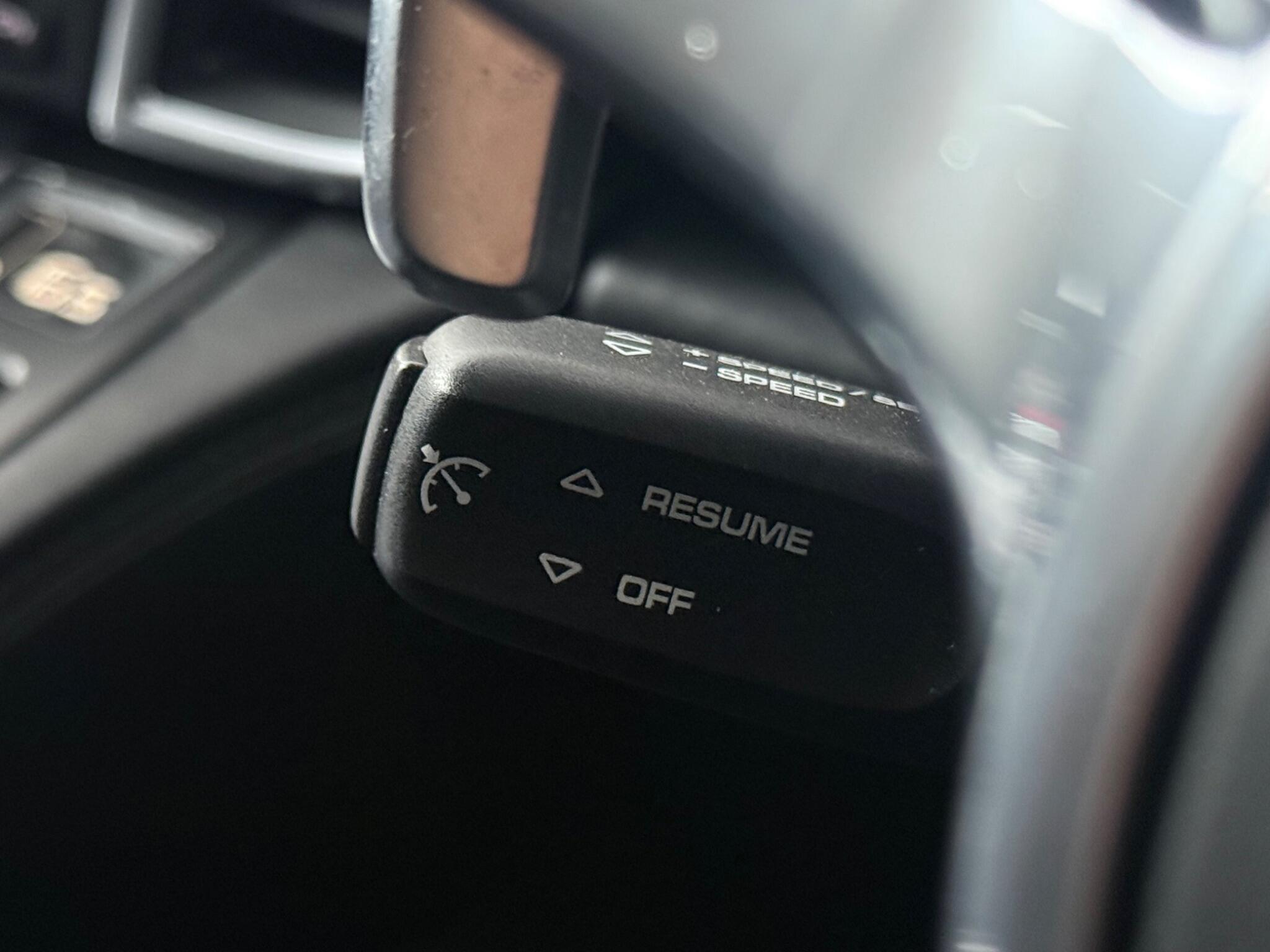 Porsche Panamera view 40