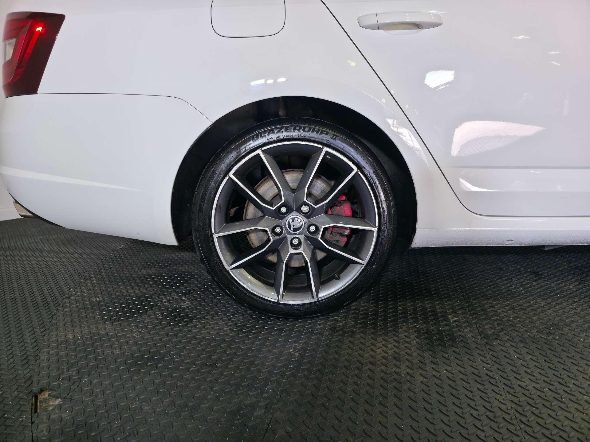 Skoda Octavia view 63