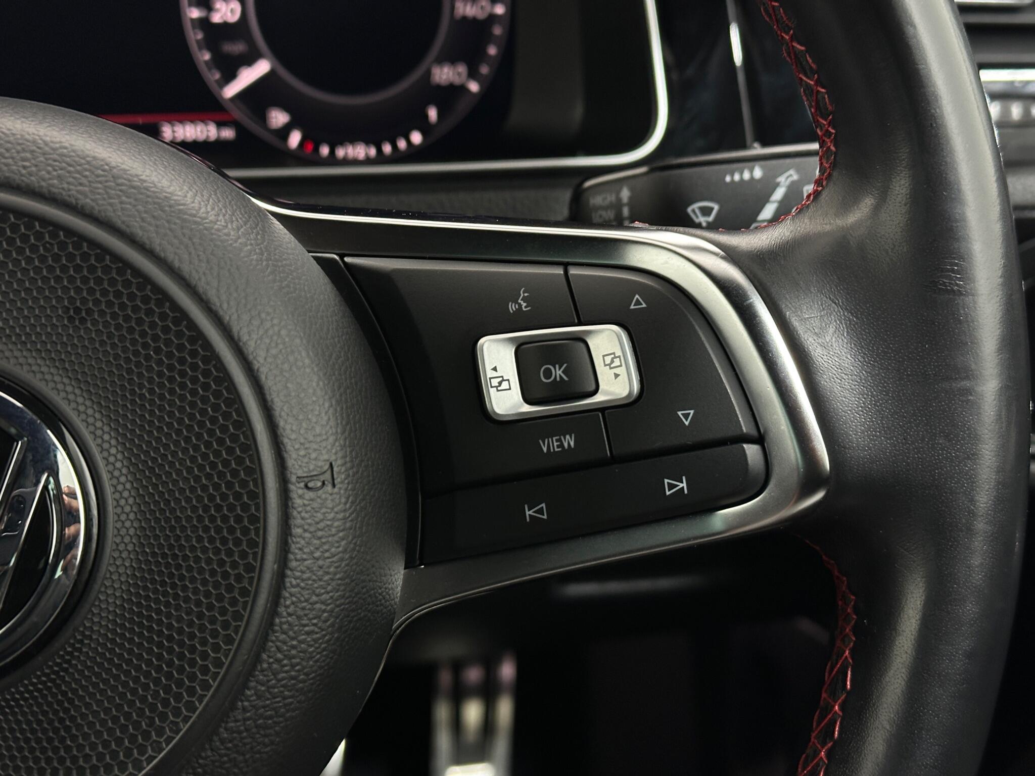 Volkswagen Golf view 16