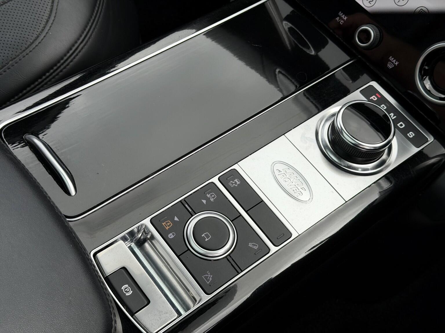 Land Rover Range Rover view 27