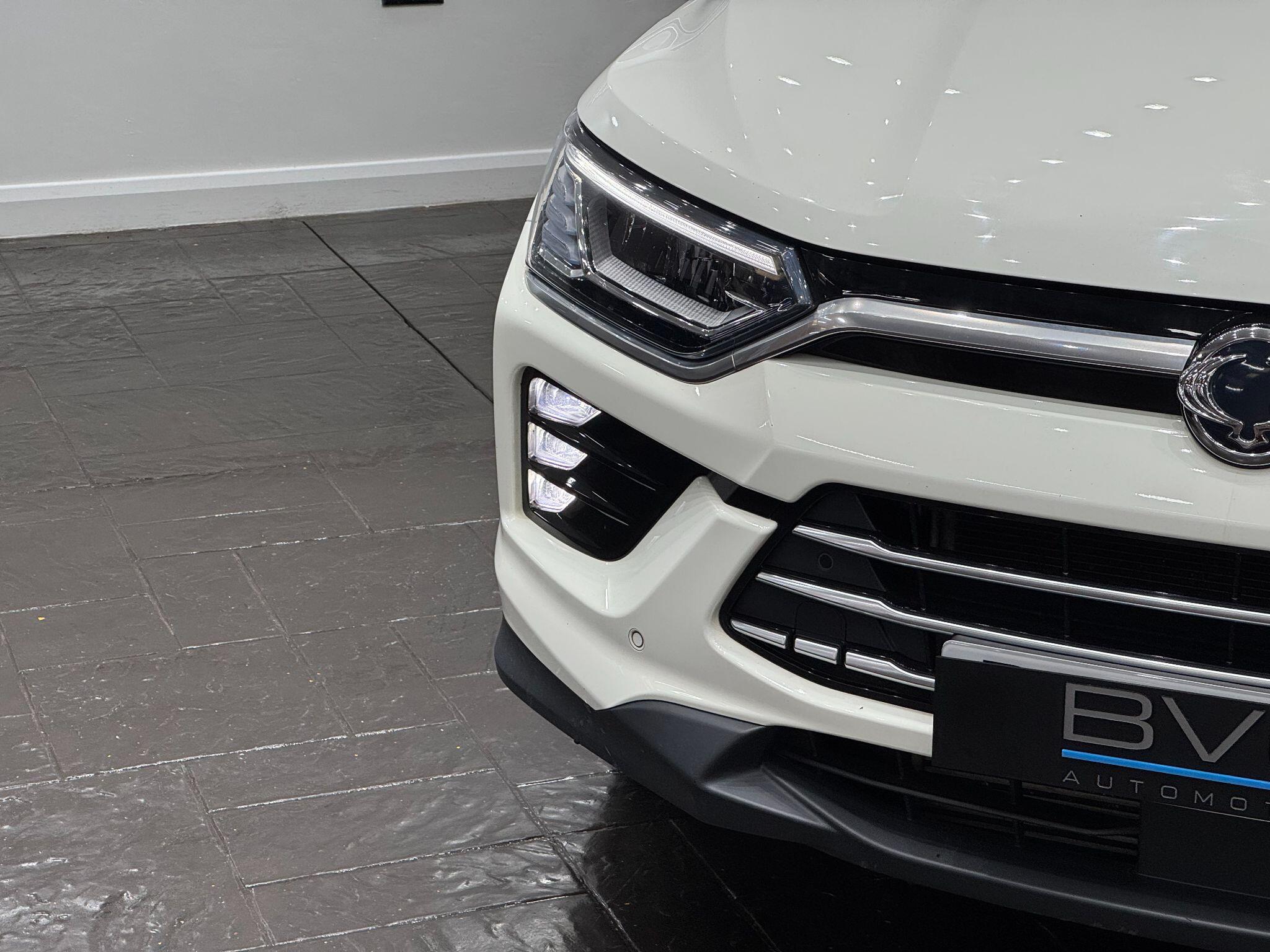 KGM Korando view 13