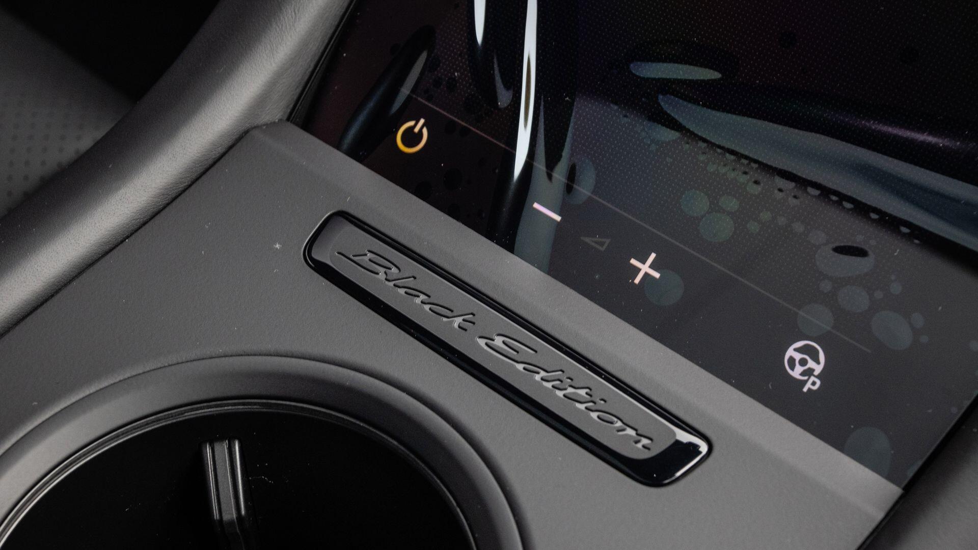 Porsche Taycan view 15
