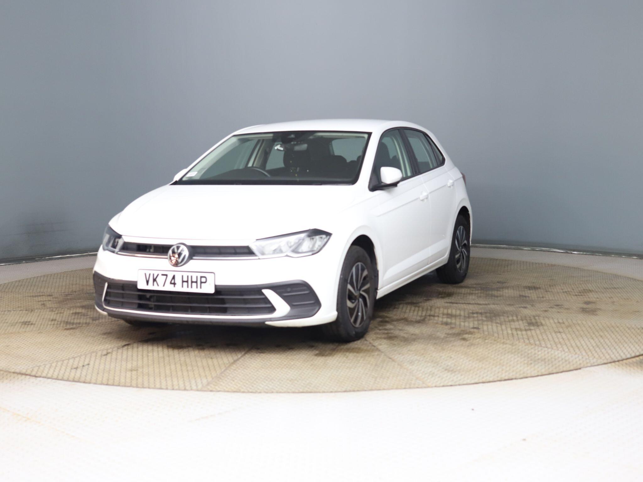 Volkswagen Polo view 3