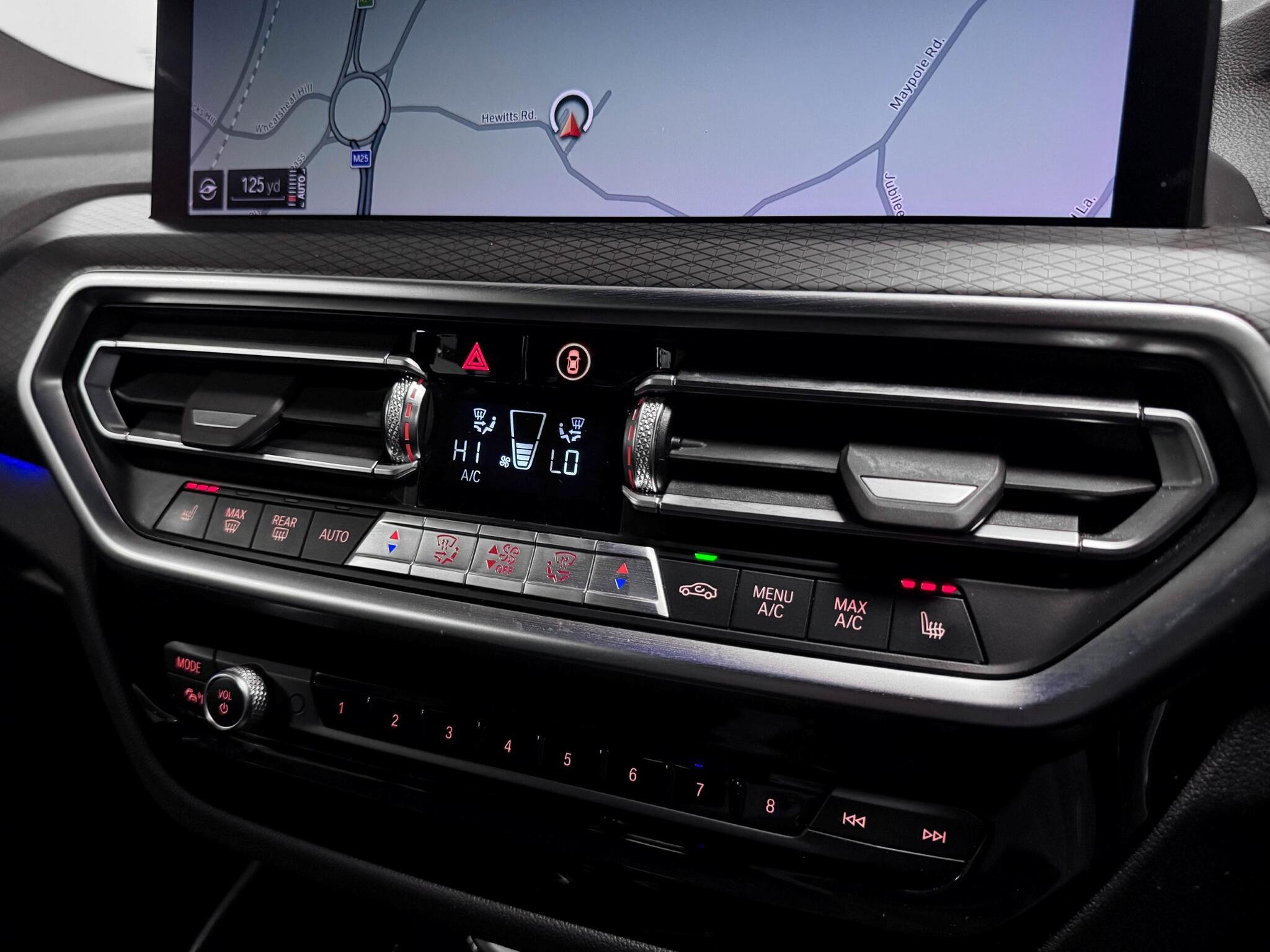 BMW X4 view 30