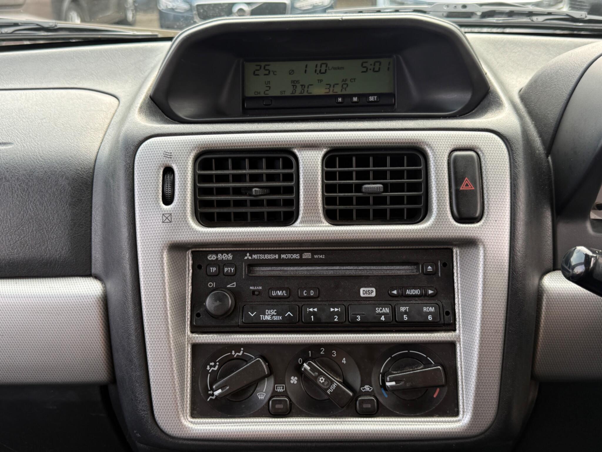 Mitsubishi Shogun Pinin - Image 34